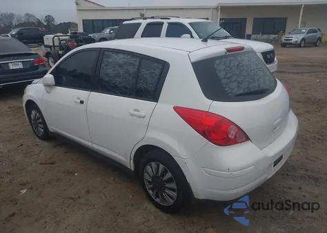 2010 Nissan Versa 1.8S z USA, uszkodzony, nr VIN 3N1BC1CP1AL454912